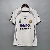 Real Madrid 06/07 home Football kit - Footyb